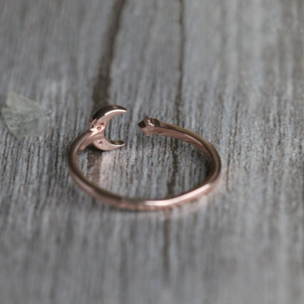 SOLD Gold Vermeil 14 Gold layered over 925 Sterling Silver Crescent Moon Ring - Picture 6 of 9